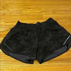 Lululemon shorts size 8 tall